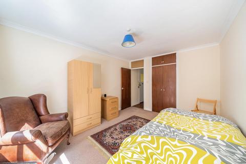 2 bedroom flat for sale, September Way, Stanmore HA7