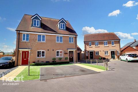 3 bedroom semi-detached house for sale, Clemens Road, Aylesbury