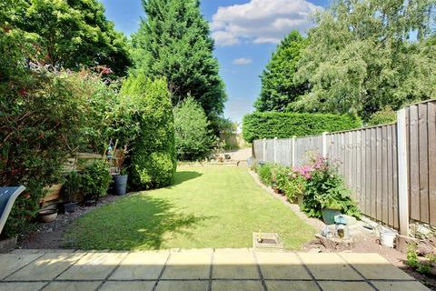 3 bedroom terraced house for sale, Ullswater Crescent, Bramcote, Nottingham