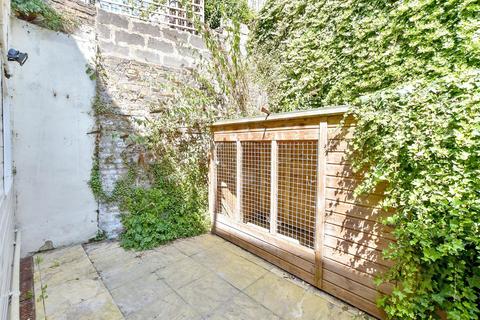 1 bedroom apartment for sale, Avenue Road, Dover, Kent