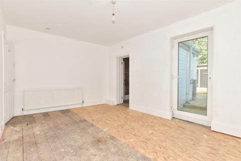 22a Avenue Road, Dover, CT16 2PX