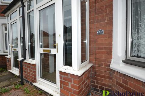 3 bedroom terraced house to rent, Benedictine Road, Cheylesmore, Coventry, CV3