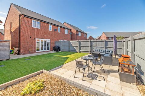 3 bedroom semi-detached house for sale, Watergrove Crescent, Great Sankey, Warrington