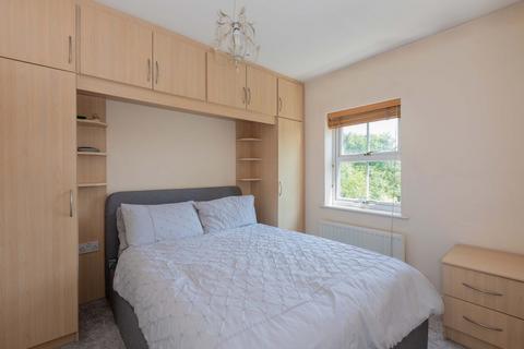 46 Walker Crescent, Slough, SL3 7GB