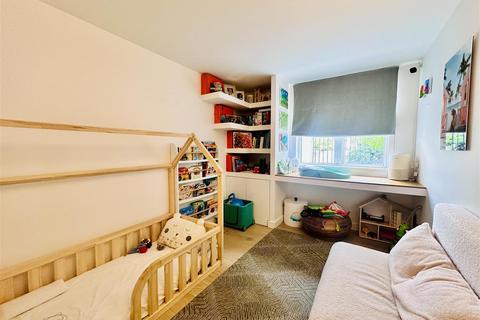 Flat 1, Larch Court Admiral Walk, London, W9 3UA