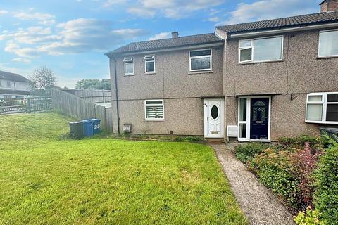 3 bedroom end of terrace house for sale, Tennyson Avenue, Tamworth