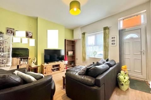 10 Dove Hill, Royston, Barnsley, S71 4BX