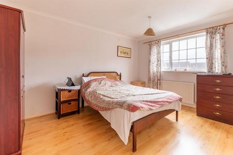 25 Anson Close, Saltford, Bristol, BS31 3DY