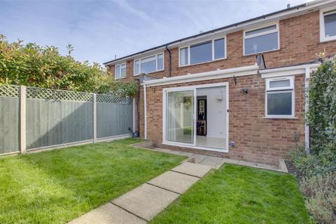 13 Cherry Tree Way, Penn, High Wycombe, HP10 8DQ