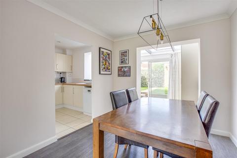 13 Cherry Tree Way, Penn, High Wycombe, HP10 8DQ
