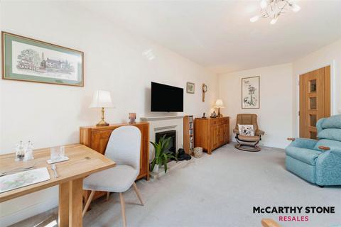 1 bedroom apartment for sale, Roslyn Court, Lisle Lane, Ely, Cambridgeshire, CB7 4FA