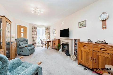 1 bedroom apartment for sale, Roslyn Court, Lisle Lane, Ely, Cambridgeshire, CB7 4FA