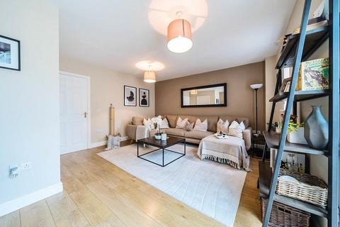 57 Avenue De Gien, Malmesbury, SN16 9GX