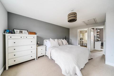 57 Avenue De Gien, Malmesbury, SN16 9GX
