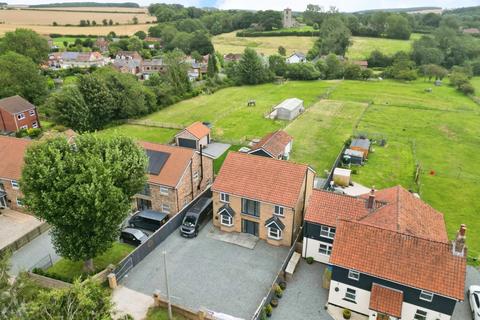 4 bedroom detached house for sale, Long Street, Rudston YO25