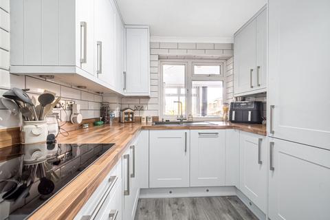 51 Grainger Close, Basingstoke, RG22 4DZ