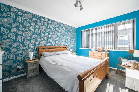 51 Grainger Close, Basingstoke, RG22 4DZ