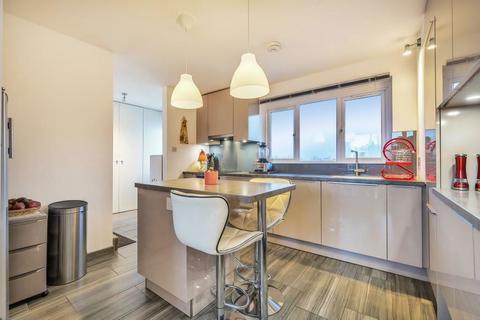 3 bedroom flat for sale, 122 Notting Hill Gate, London, W11 3QS