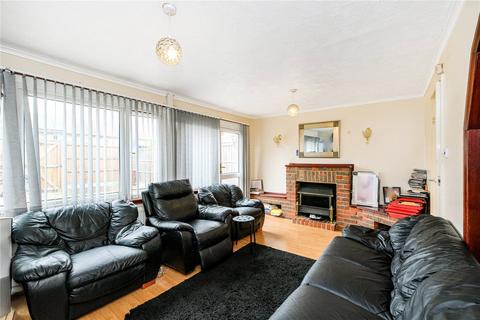 3 bedroom terraced house for sale, Claridge Road, Dagenham RM8