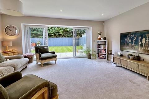 3 bedroom detached house for sale, Woodcutter Close, BH21 6FR