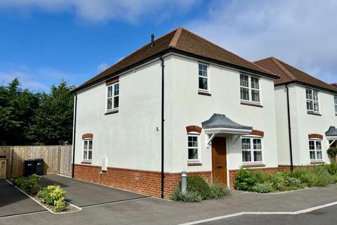 3 bedroom detached house for sale, Woodcutter Close, BH21 6FR