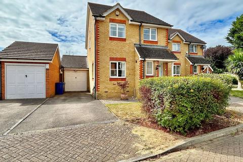 3 bedroom detached house for sale, Glover Close, Sittingbourne ME10