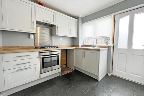 3 bedroom terraced house to rent, Hungerhill Road, Nottingham NG3