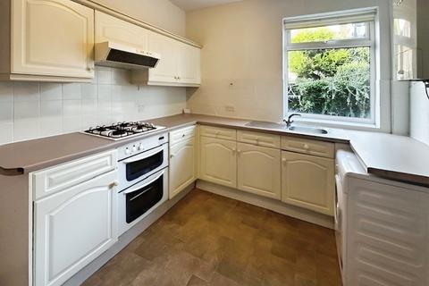 2 bedroom terraced house to rent, Princes Drive, Sale, Cheshire, M33