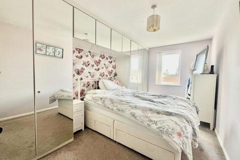 2 bedroom flat for sale, Pebble Court, Paignton