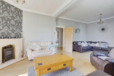 3 bedroom semi-detached house for sale, Blenheim Crescent, Leigh-on-Sea, SS9