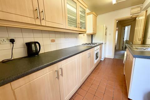 1 bedroom flat for sale, Belgrave Crescent, Scarborough