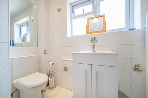 37a Pack Lane, Oakley, Basingstoke, RG23 7BJ