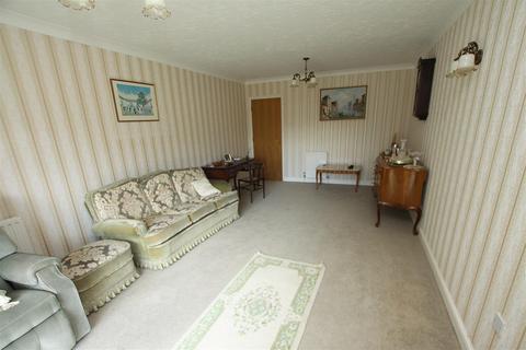 2 bedroom flat for sale, Portarlington Road, Bournemouth