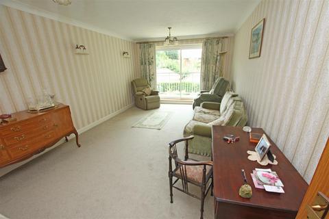 2 bedroom flat for sale, Portarlington Road, Bournemouth