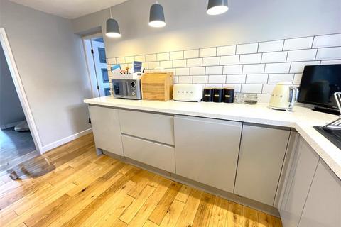 25 Abbey Road, Bingham, Nottingham, NG13 8EE
