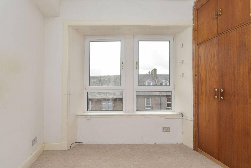 MFL3230850 895.jpg