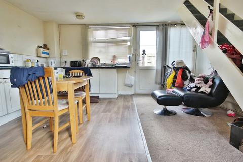 3 bedroom end of terrace house for sale, Davidstow Close, Bransholme, Hull,HU7 4EA