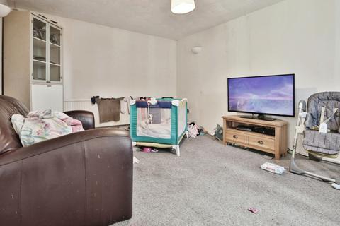 3 bedroom end of terrace house for sale, Davidstow Close, Bransholme, Hull,HU7 4EA