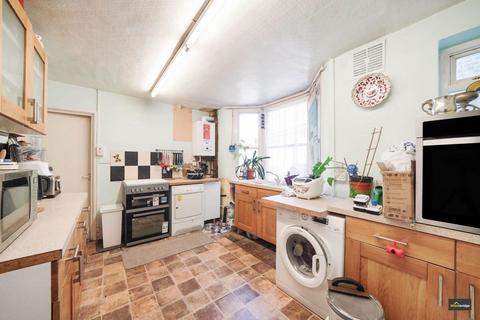 3 Olive Road, London, E13 9PZ