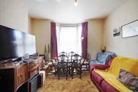 3 Olive Road, London, E13 9PZ