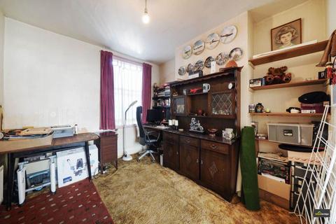 3 Olive Road, London, E13 9PZ