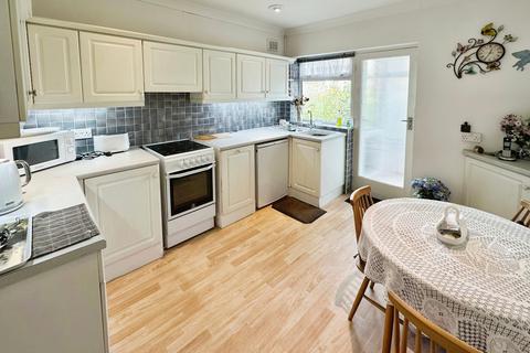15 Beechcombe, Corringham, Stanford-le-hope, SS17 9DN
