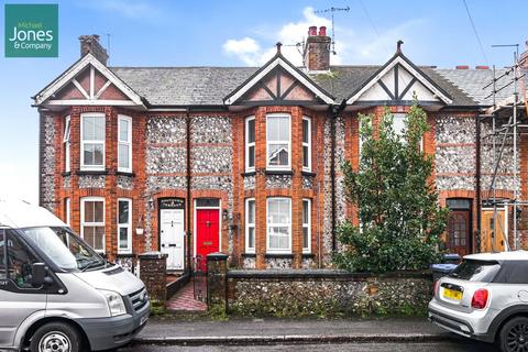 3 bedroom terraced house to rent, West Street, Sompting, Lancing, West Sussex, BN15