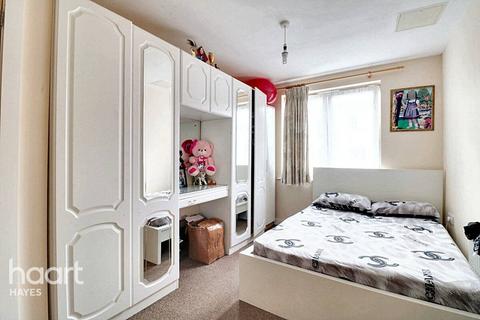 2 bedroom apartment for sale, Taywood Road, NORTHOLT