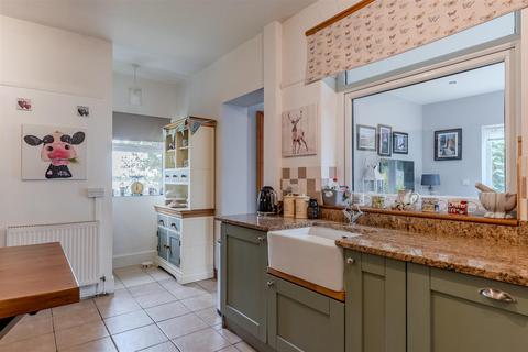 4 bedroom end of terrace house for sale, Roman Road, Stamford Bridge, York, YO41 1SA