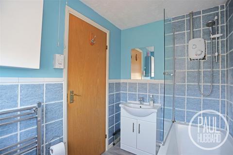 31 Bloomfield Way, Carlton Colville, Lowestoft, NR33 8TH