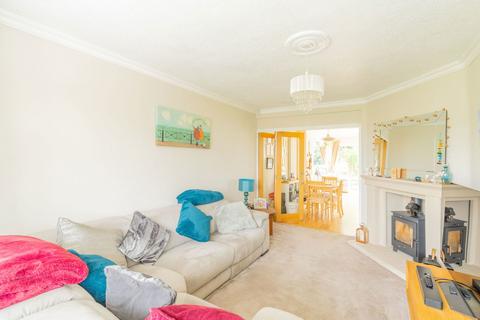 3 bedroom semi-detached house for sale, Letchworth Road, Leicester LE3