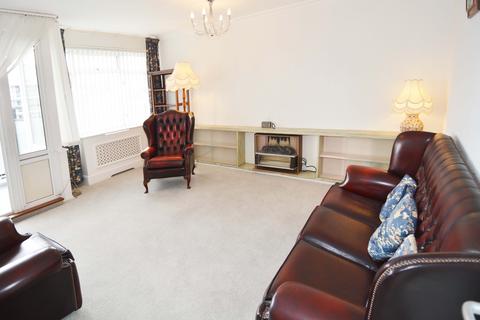 2 bedroom flat for sale, Churchill Gardens, London SW1V