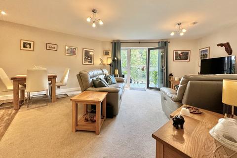 1 bedroom retirement property for sale, Meadow Court, Hamilton Road, Sarisbury Green