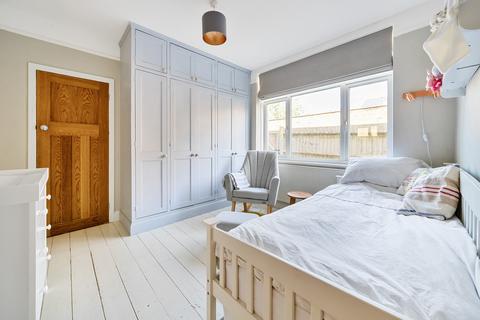 74 Second Cross Road, Twickenham, TW2 5RA